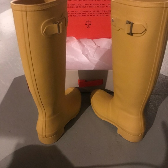 Yellow (Fennel) Tall Hunter Boots - Picture 5 of 5